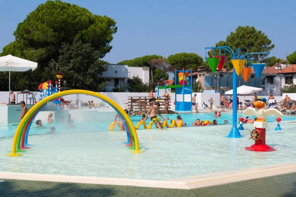 Mipro Mobilhome Lido di Spina 0*,